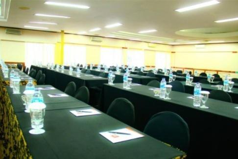 Grand Prioritas Hotel Bogor Exterior foto